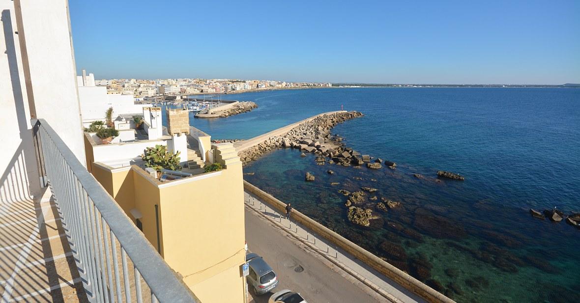 Furnished roof terrace